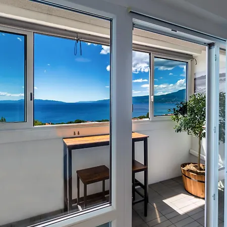 Calypso Apartment Rijeka Exterior photo